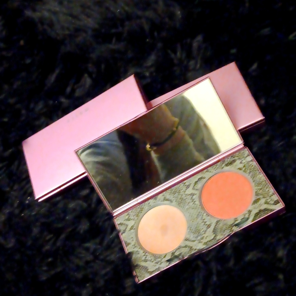 NWOT mally  HIGHLIGHTER AND BLUSH DUO